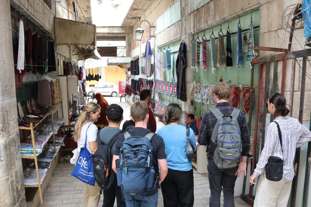 How to Volunteer Abroad with Refugees in Palestine in 2026/2027?